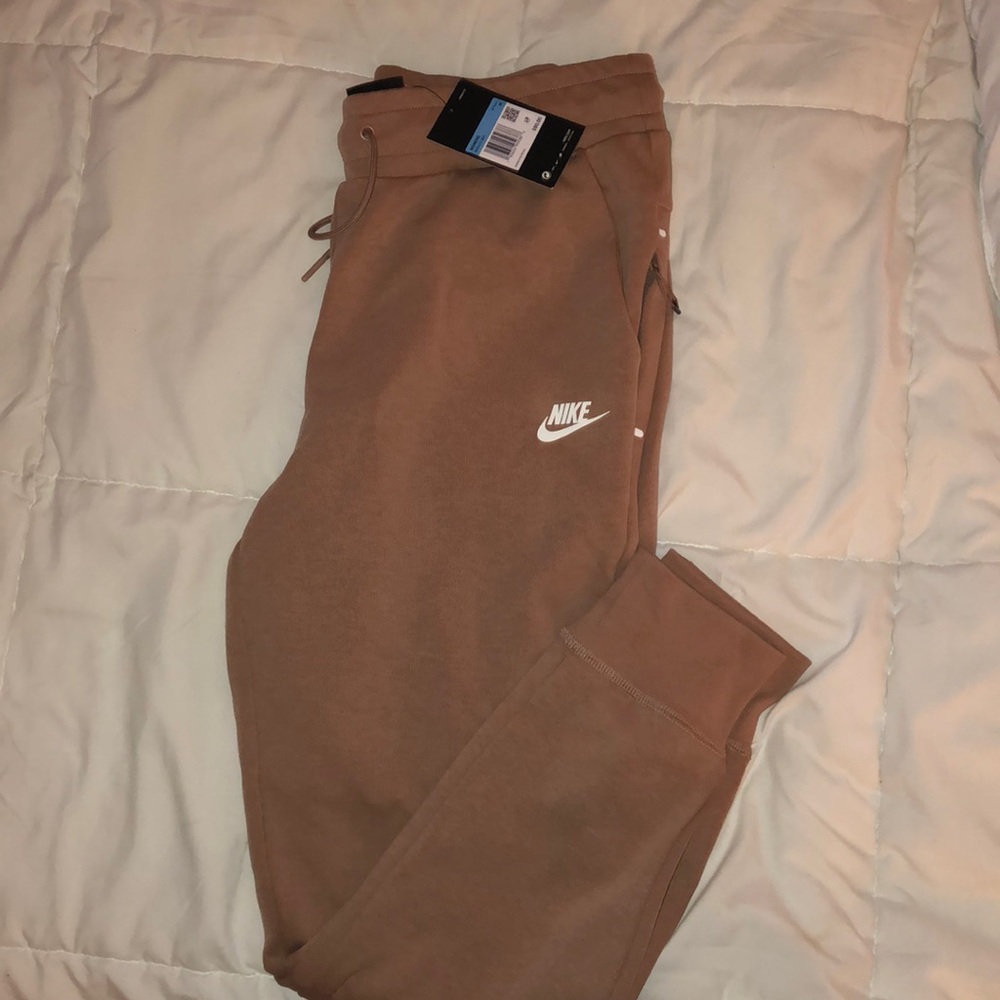 Nike tech fleece